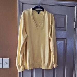 Lands' End Men's V-Neck Sweater in Soft Yellow